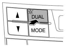 It is possible to make separate temperature settings for the drivers side and