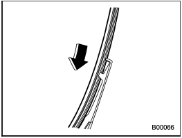 4. Align the claws of the plastic support